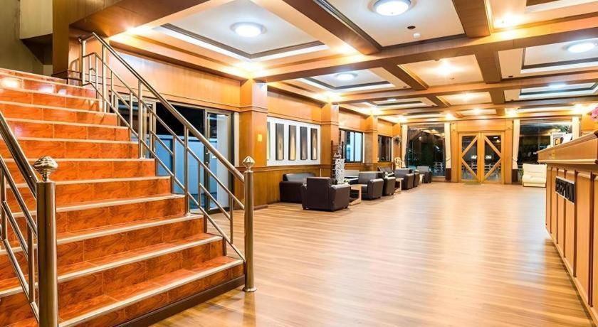 B2 Chiang Rai Night Bazaar Boutique & Budget Hotel Eksteriør bilde